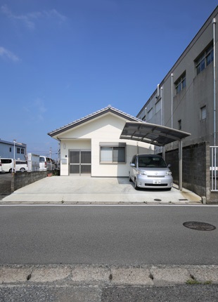 01－車椅子のお母さんに配慮したユニバーサル住宅－福岡県朝倉市甘木_0778-310.jpg