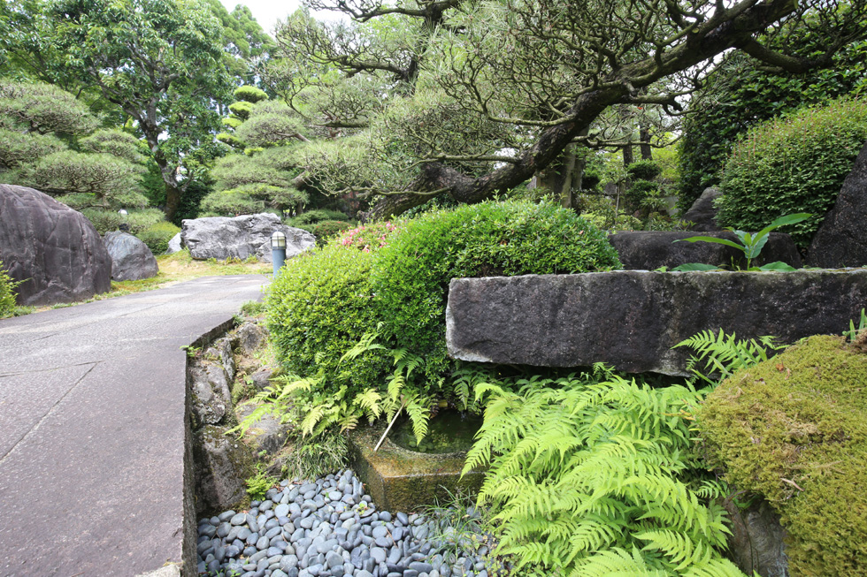 6836-ギャラリー茶寮・南の風-福岡県朝倉郡筑前町栗田-庭園-980.jpg