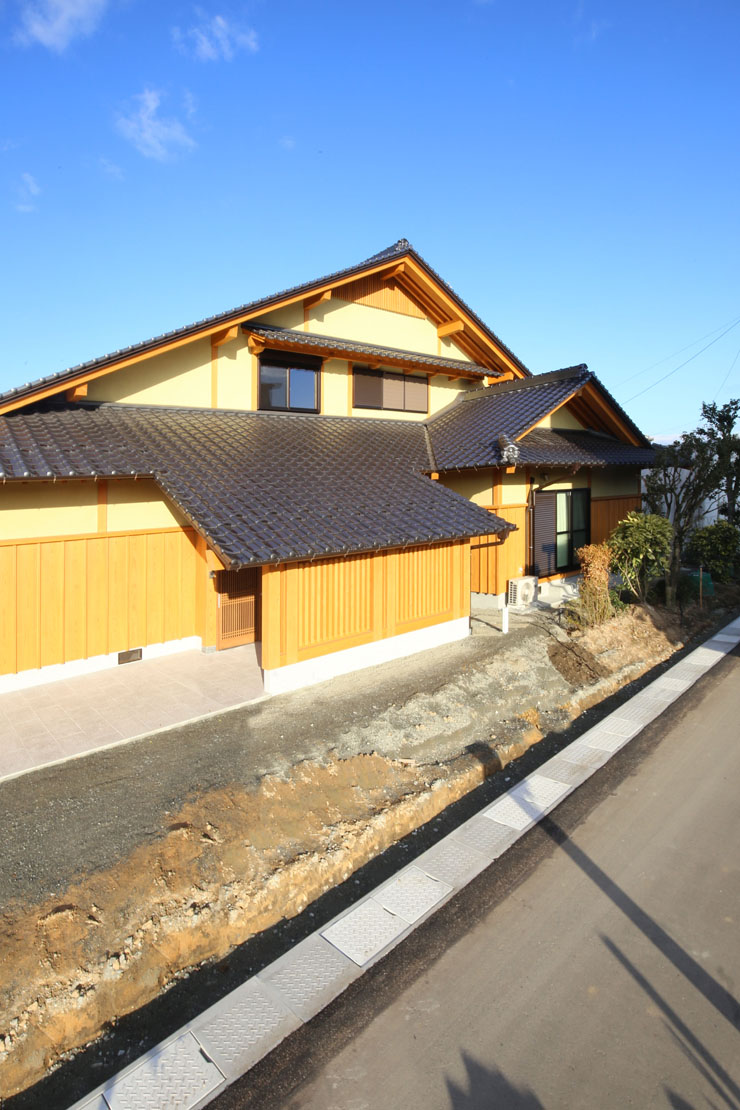 8249－福岡県小郡市山隈－木造注文住宅－穂実の家－外観－740-1110.jpg